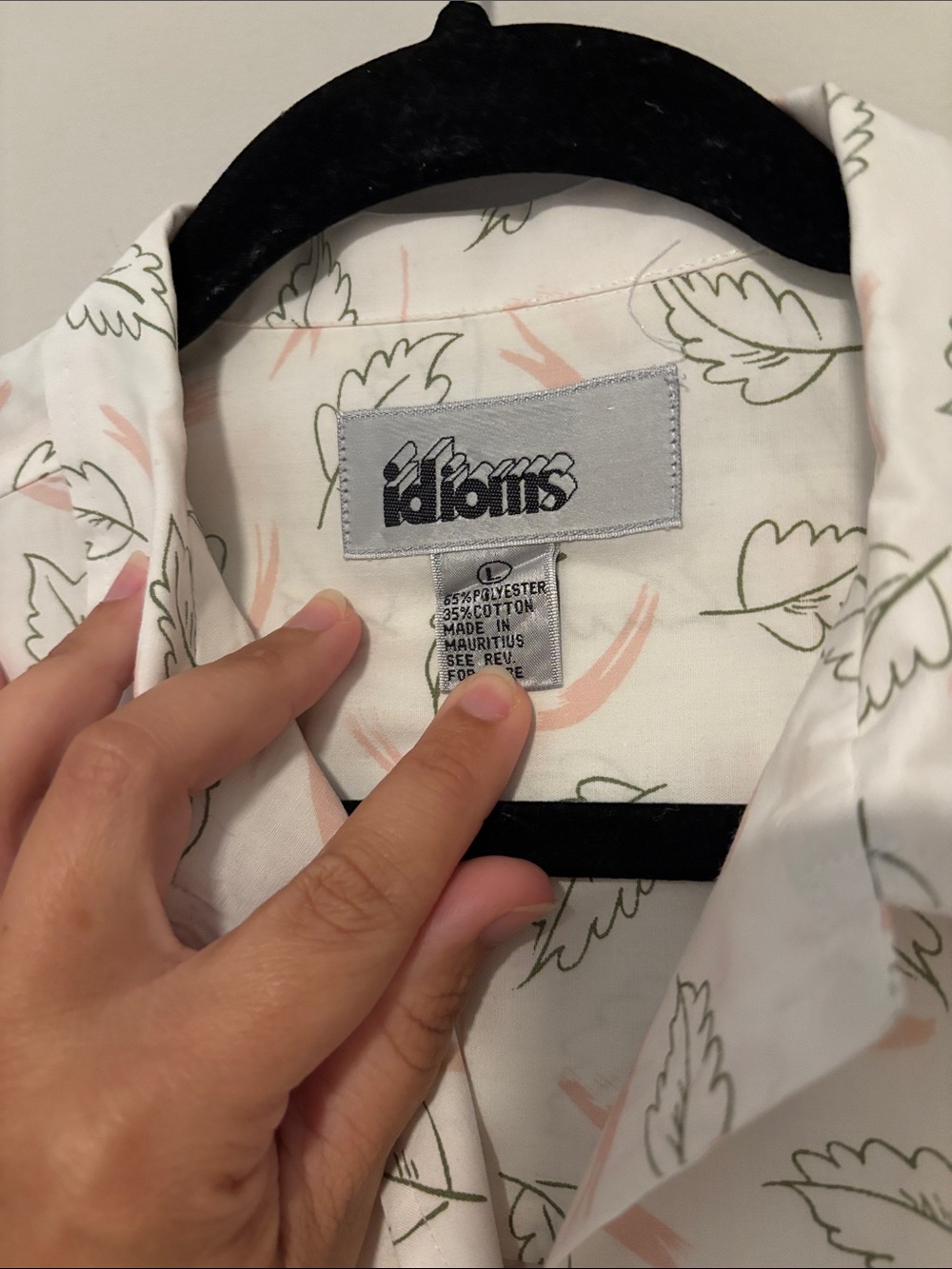 Vintage Idioms leaf printed button down size large - Picture 2 of 4